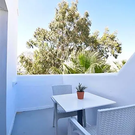 Aegeeis Hotel Perissa (Santorini)