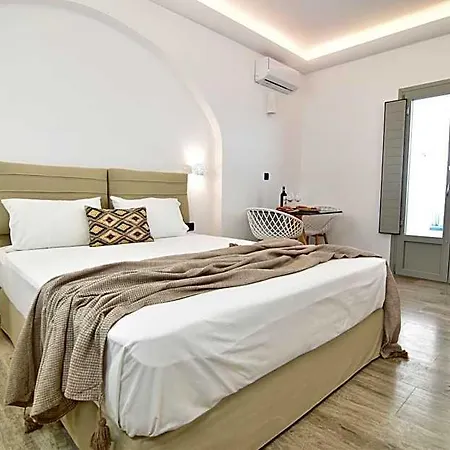 Hotel Aegeeis Perissa (Santorini)